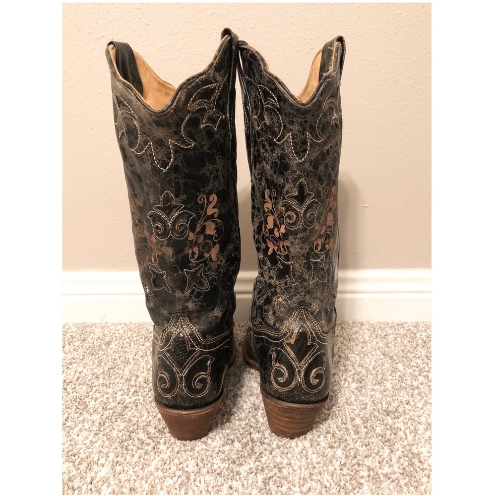 Women’s Corral Vintage Boots - Picture 2 of 7